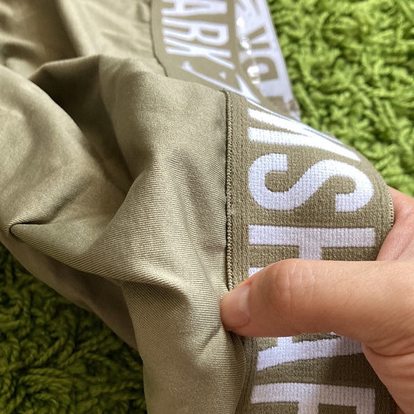 Gymshark Leggings *LIKE NEW* - Picture 4 of 4